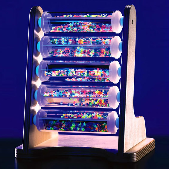 UV svetielkujúci trubicový rebrík